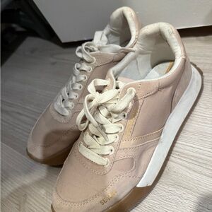 Sam Edelman Beige Lace-Up Sneakers